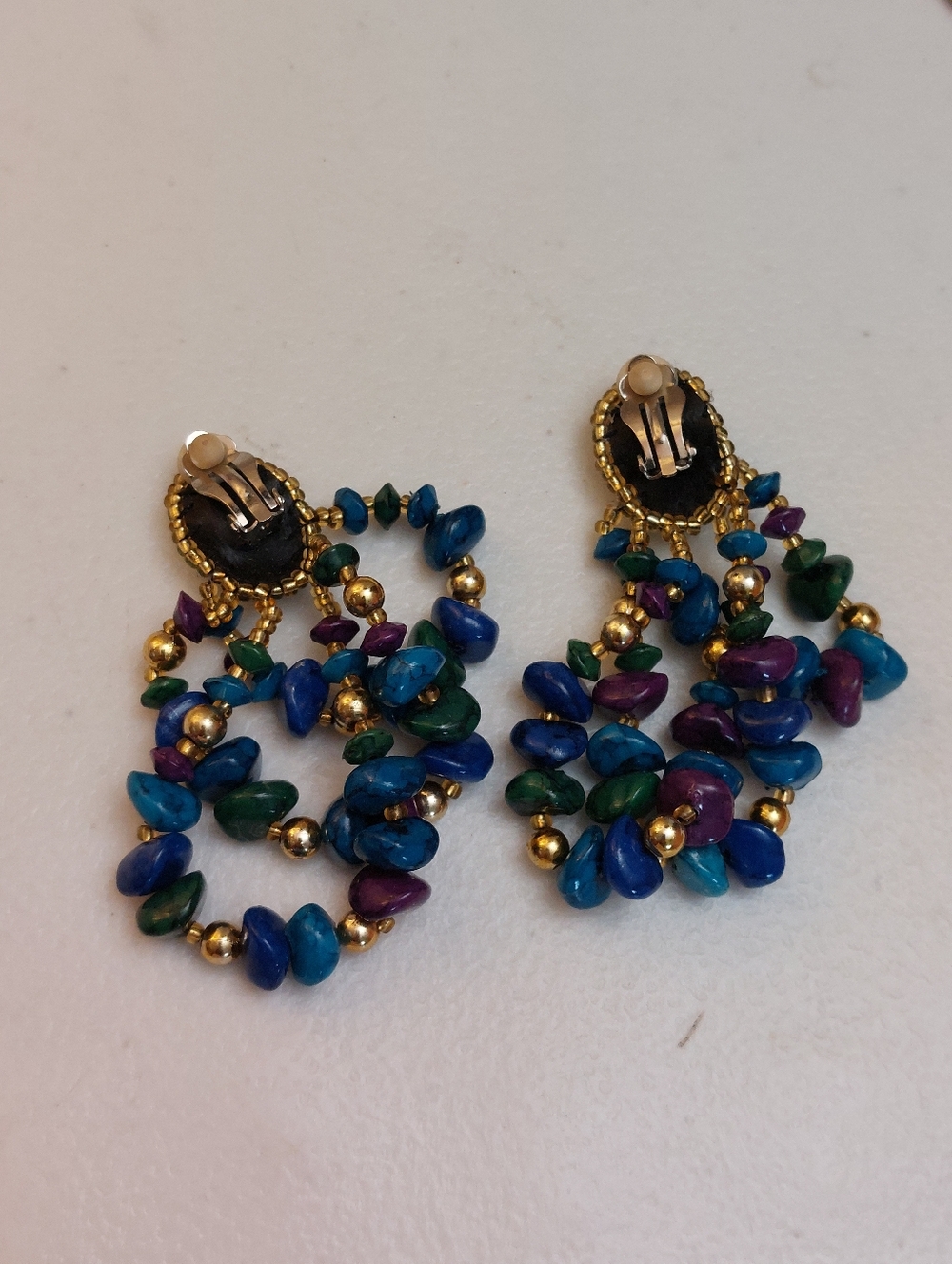 Vintage Southwest Inspired Clip On Earrings Faux Turquoise Cabochon Beaded Hoops - Picture 5 of 6